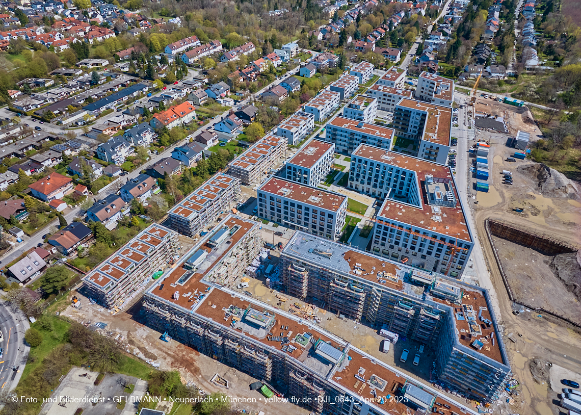 21.04.2023 - Luftbilder von der Baustelle Alexisquartier und Pandion Verde in Neuperlach